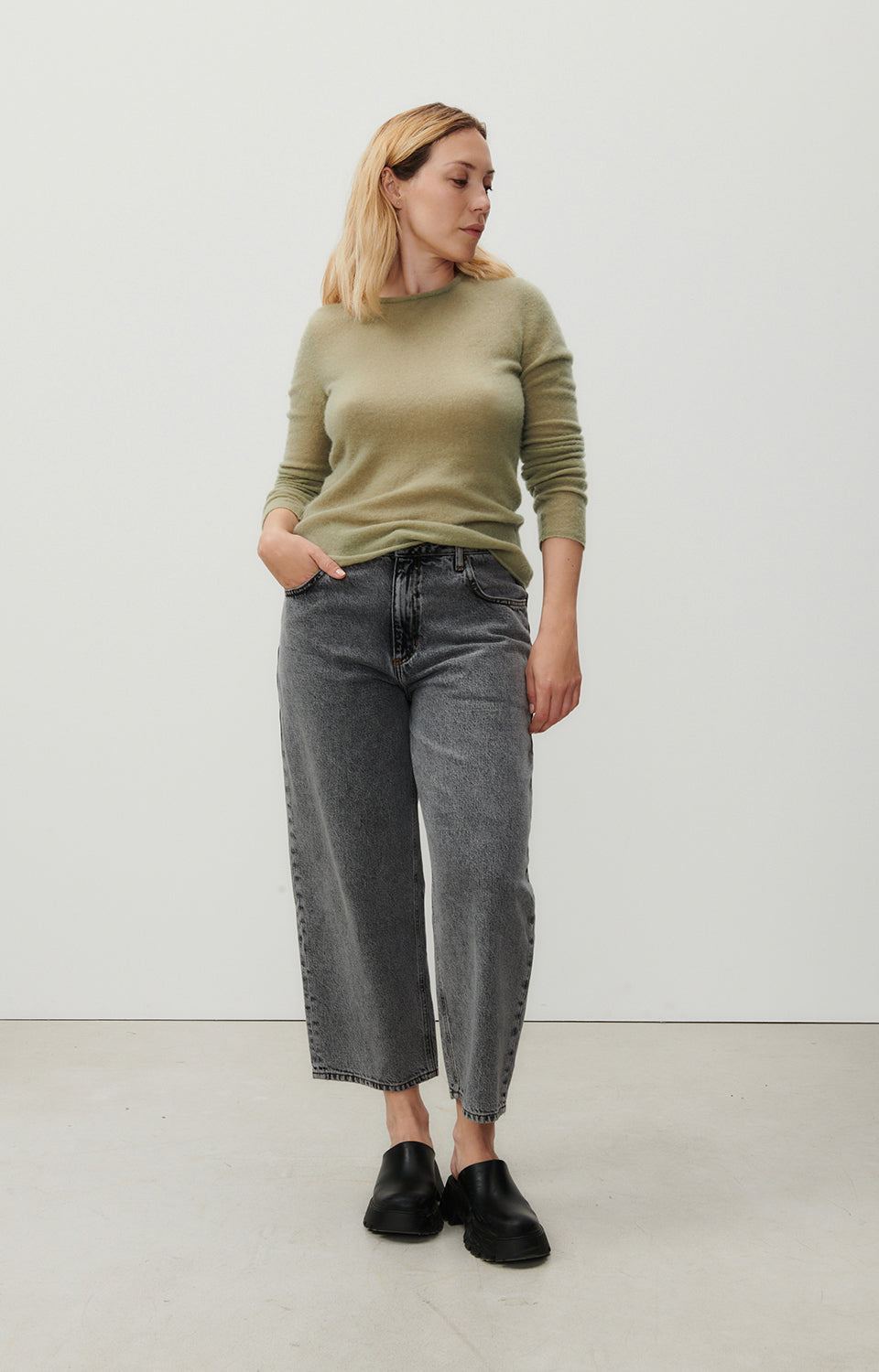 Women Grey Denim Trousers