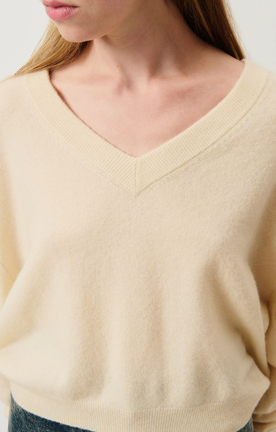 Women White Wool Sweater